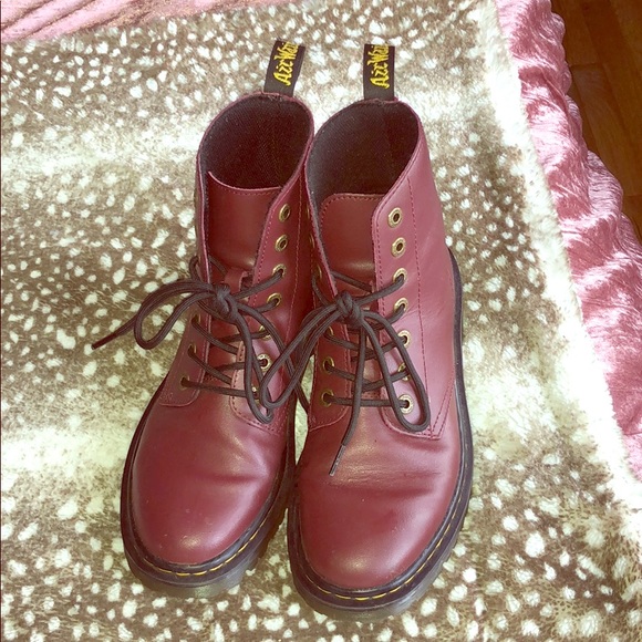 Dr. Martens Shoes - Very good condition LUANA Doc marten boots